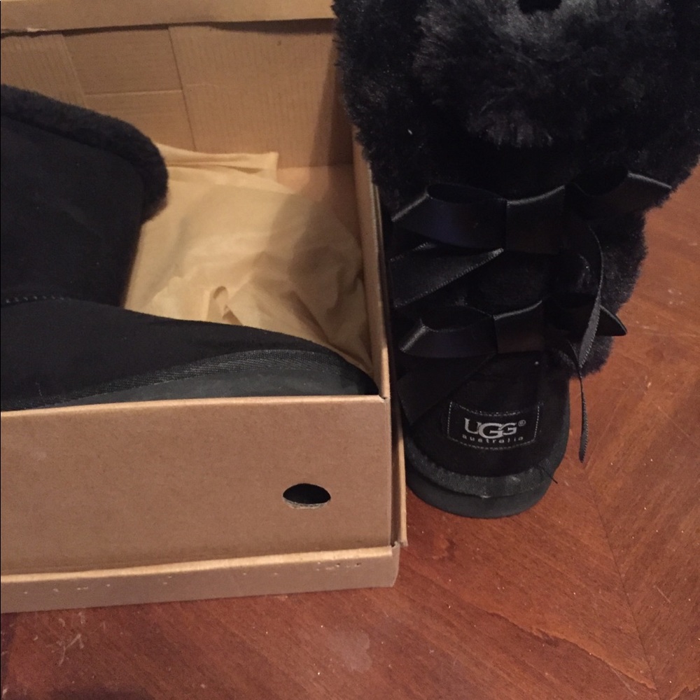 Ugg boots!! Worn 1x